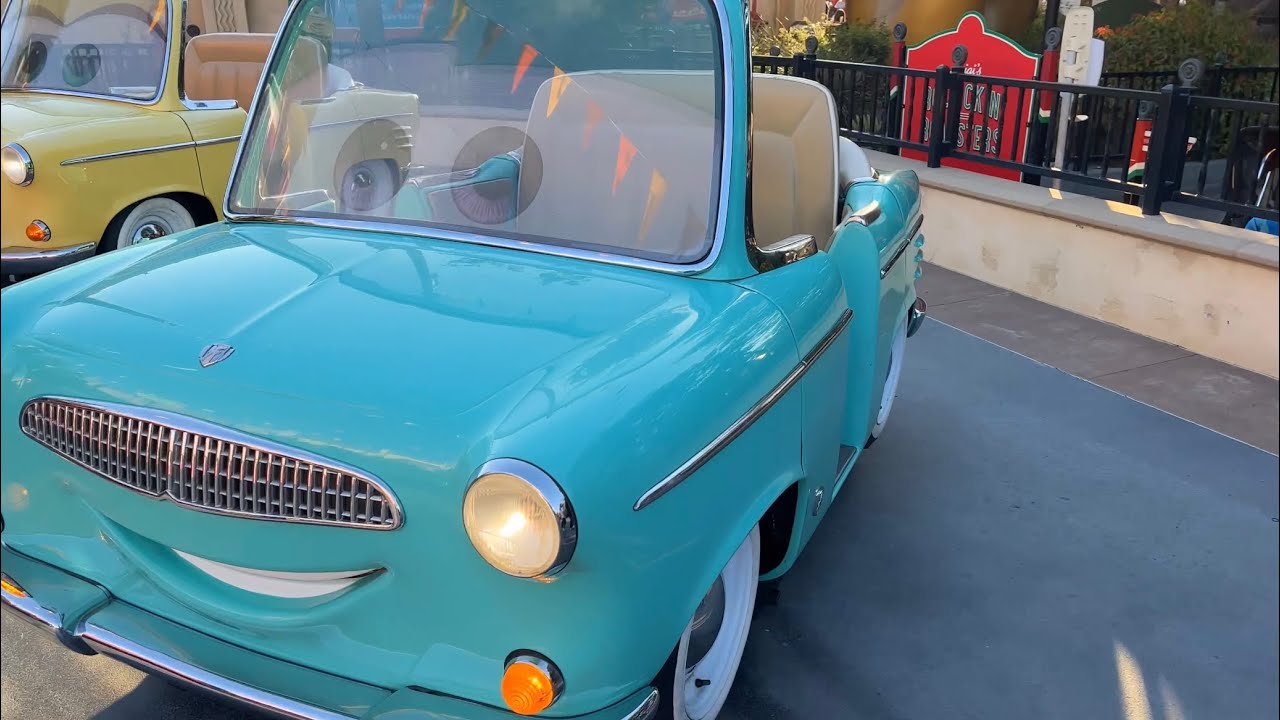 Oggie Boogie Bash California Adventure 2022 - Luigi’s Honkin’ Haul-O-Ween (3 Songs) 4K