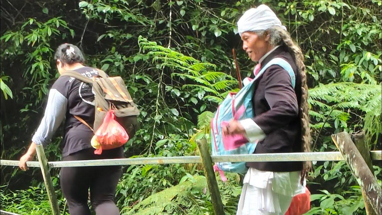 Perjalanan menuju pura Tirta kuning