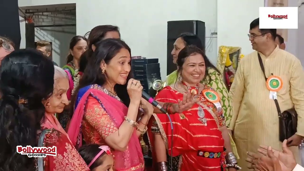 Disha vakhani ( dayaben } garba queen of TMKOC Arrived to play garba with kids #trending