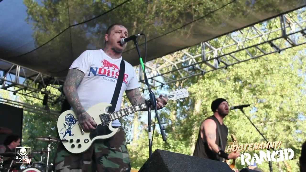 Hootenanny 2012 with Rancid