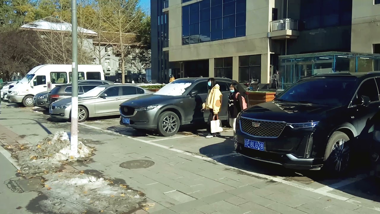 Let me take you to my Gym inside Beihang University in China.