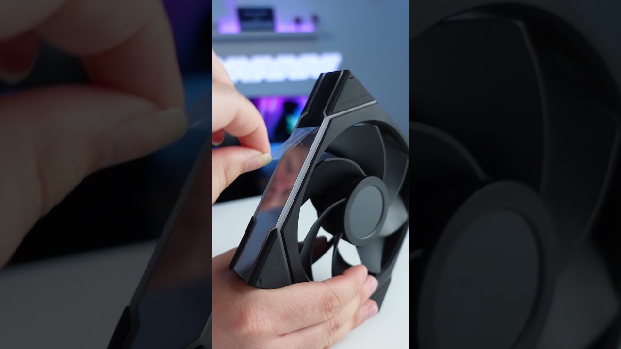 Stupid Or Genius? 🤔 LCD screens on PC fans! 😱 Lian Li Uni Fan TL LCD