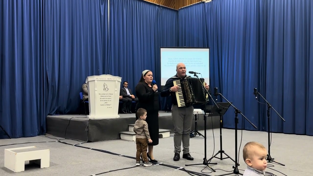 Cum  Soarele Răsare - familia Iacob Samuiel & Felicia
