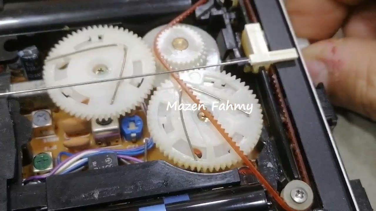 صيانه راديو سوني قديم القنوات اليدوى م.مازن فهمي Repairing old sony radio  manual channels Mazen .F