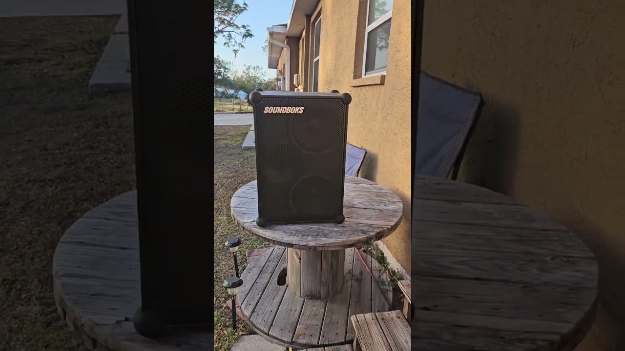 2 soundboks Gen 4 outside test