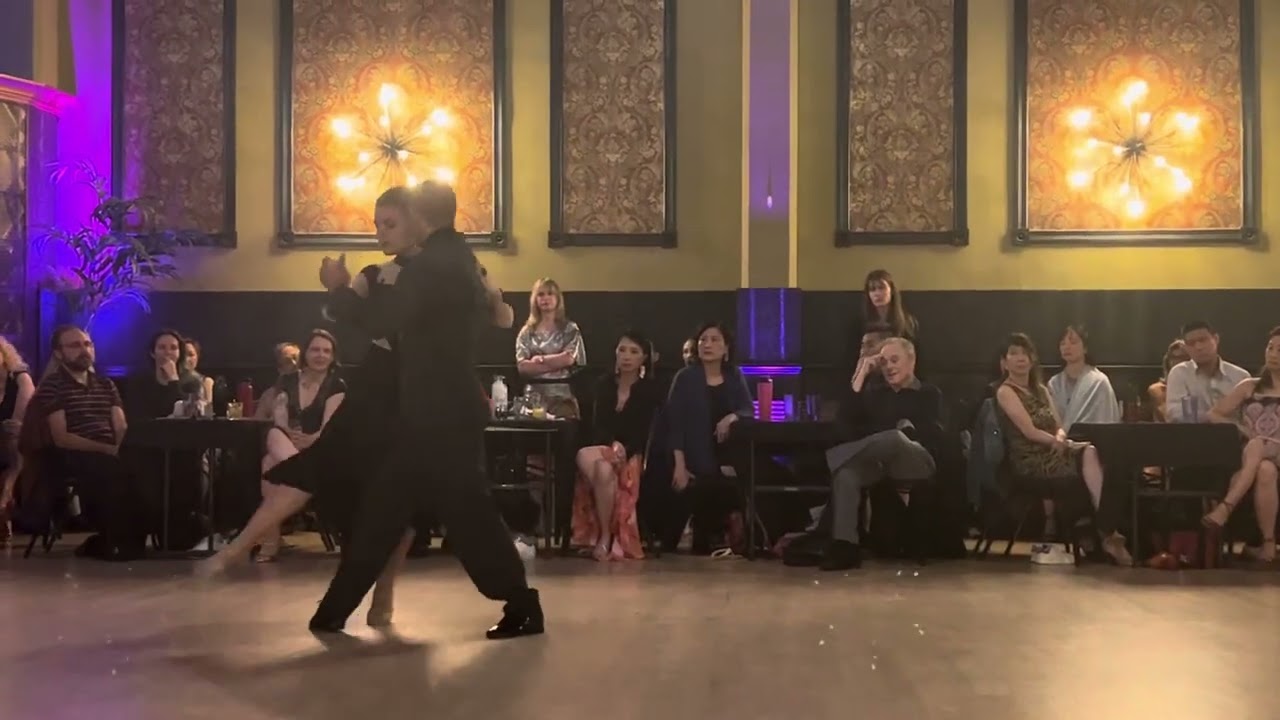 [Finalista de Mundial 2023] Leonardo Pankow y Valentina Massari | La Viruta by Alfredo Gobbi #tango