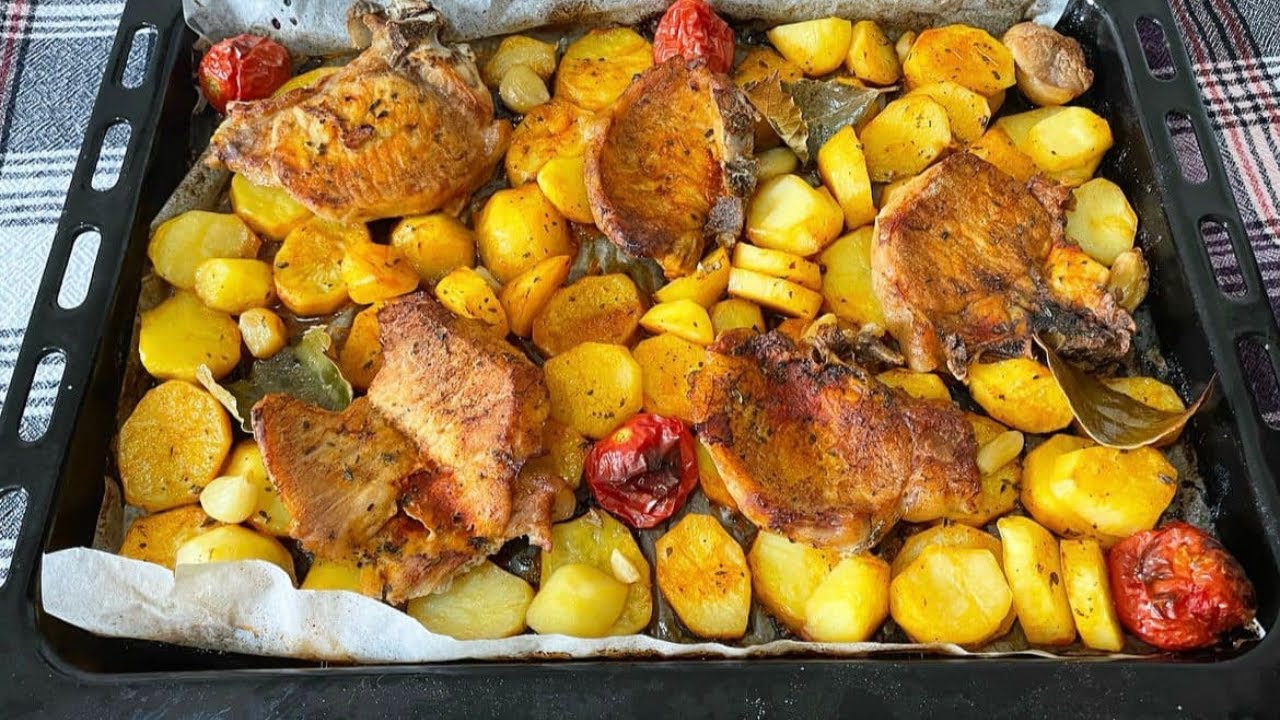 TAVE ME PATATE, sekreti per nje tave te shijshme dhe nje mish te bute!