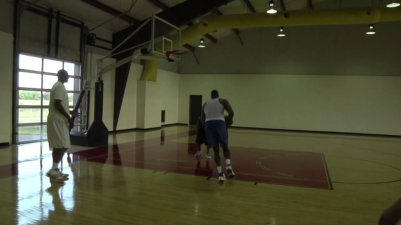 Dwight Howard & Hakeem Olajuwon Retro Workout