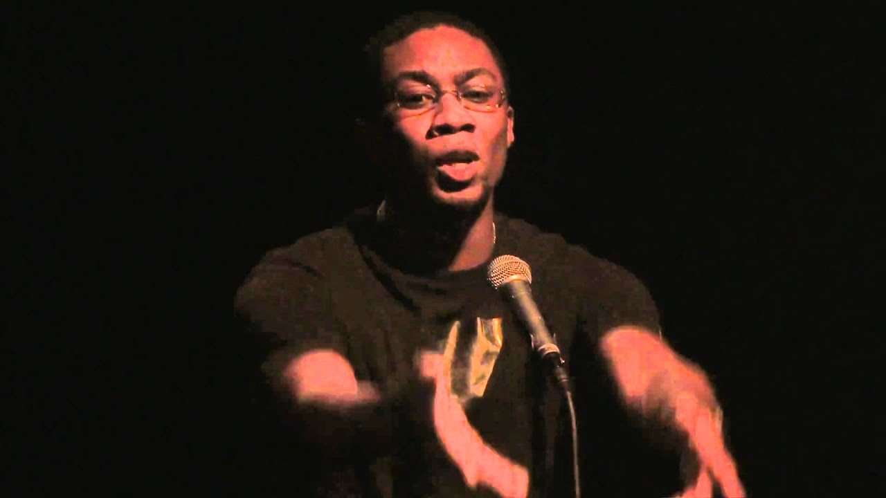 Omar Holmon performs 