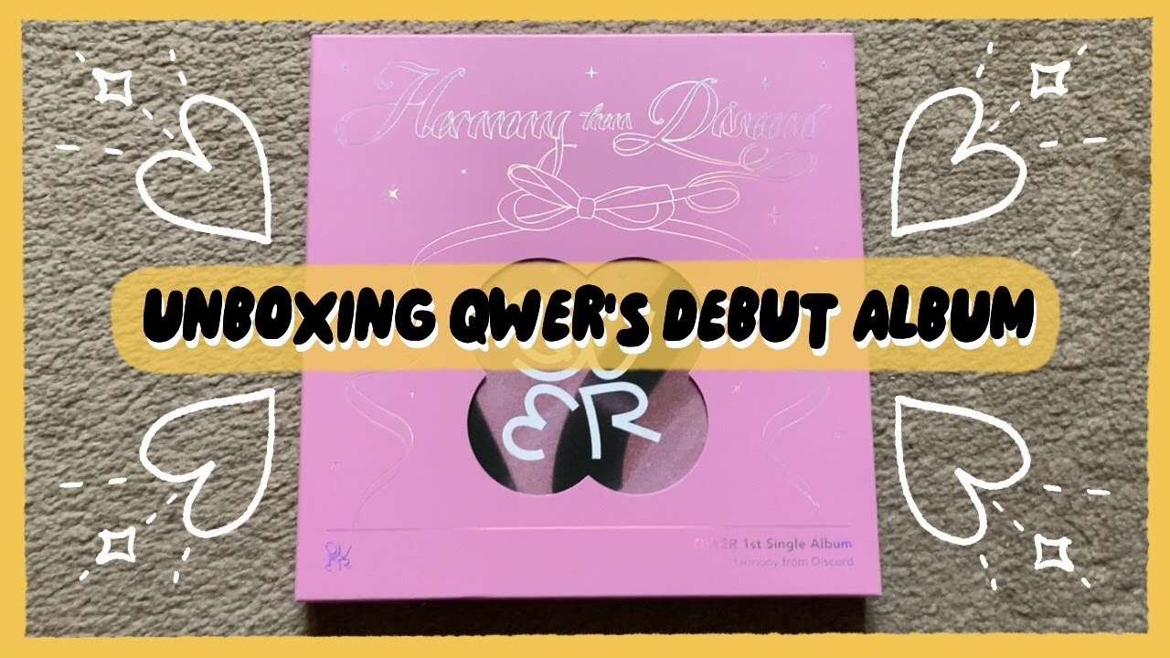 Unboxing Qwer's Debut Album 'Harmony From Discord'