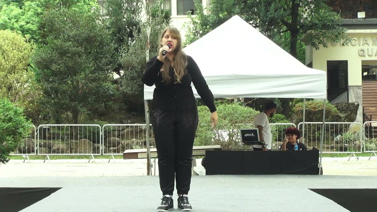 Han Festival - Concurso Canto: Kimberly - Love you - Min Kyunghoon (BUZZ)