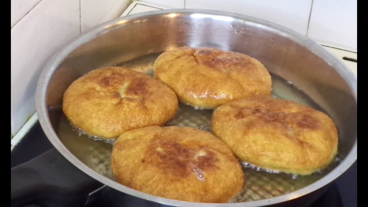 Τηγανόψωμο με φέτα / Frybread with feta cheese