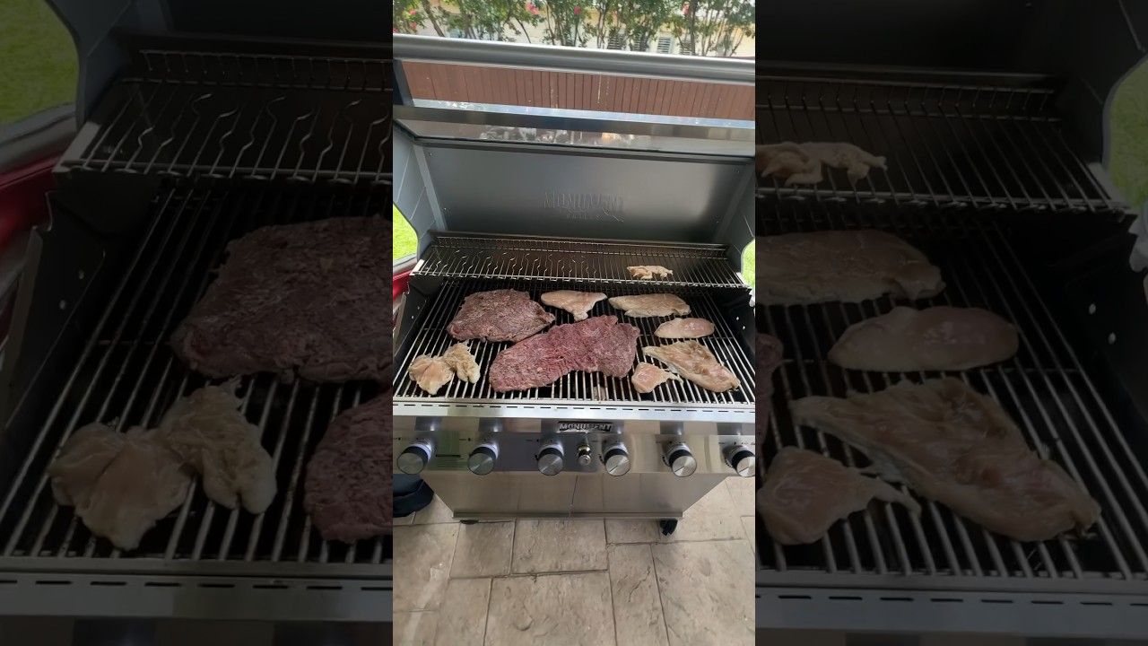 Fajitas on the Monument Denali 6 burner Grill 605 605pro 610 #monumentgrills #fajitas #gasgrill