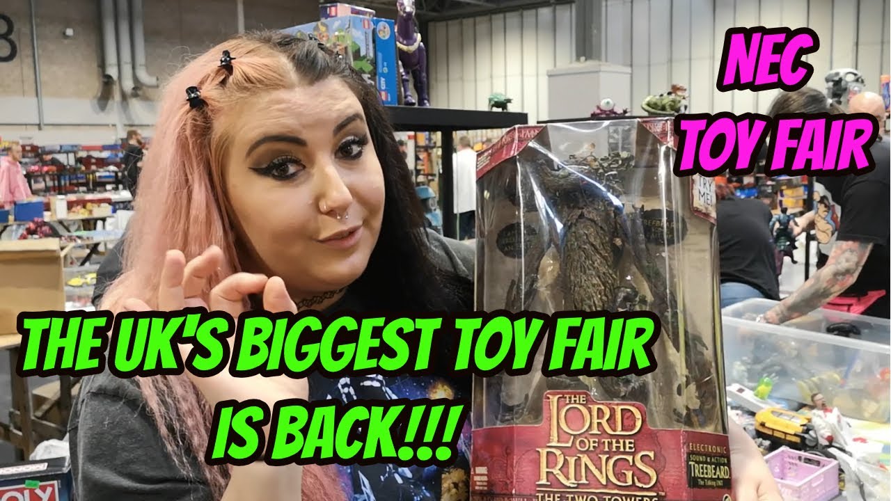 The UK'S BIGGEST TOY FAIR IS BACK! Toy Hunting at NEC toy fair.