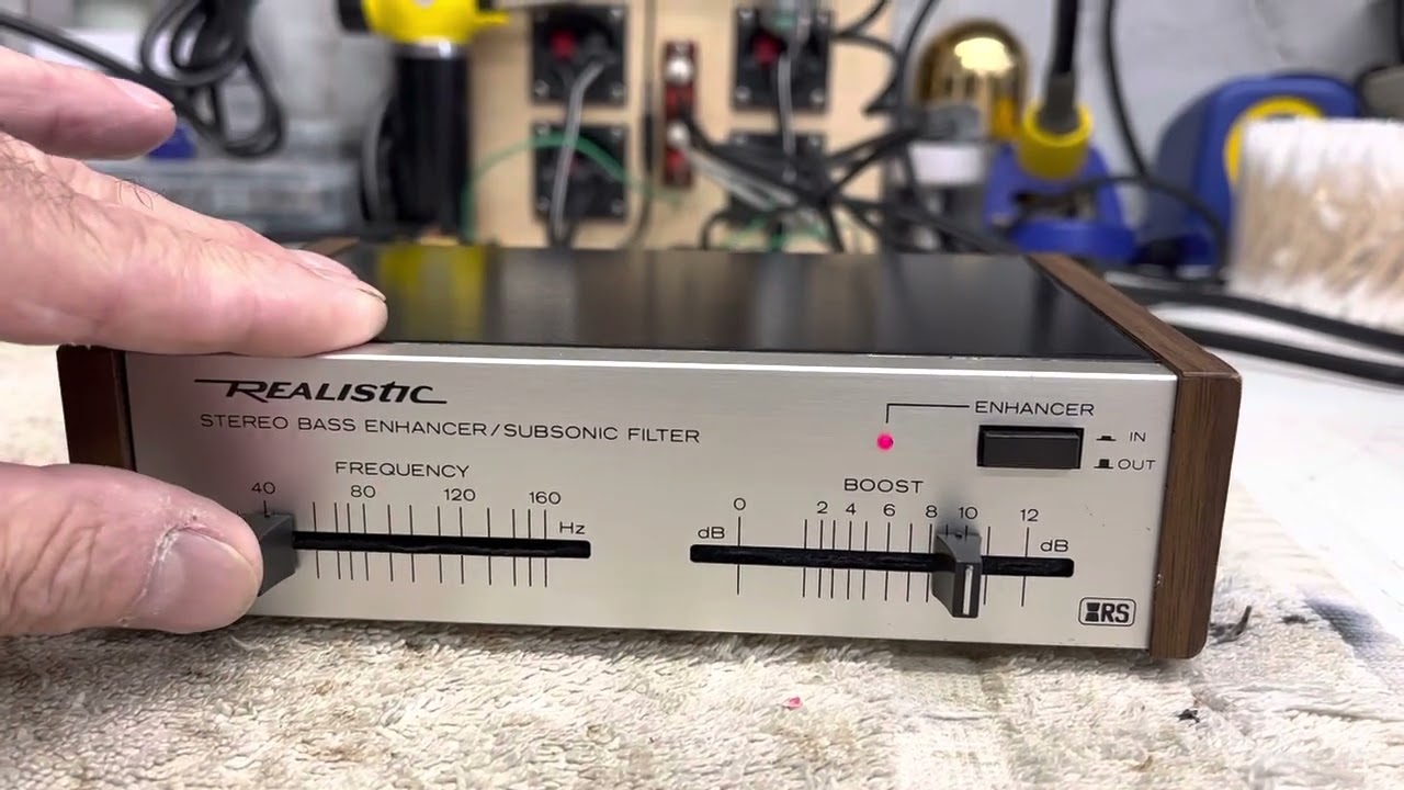 Realistic Model 42-2106Stereo Bass Enhancer/Subsonic Filter