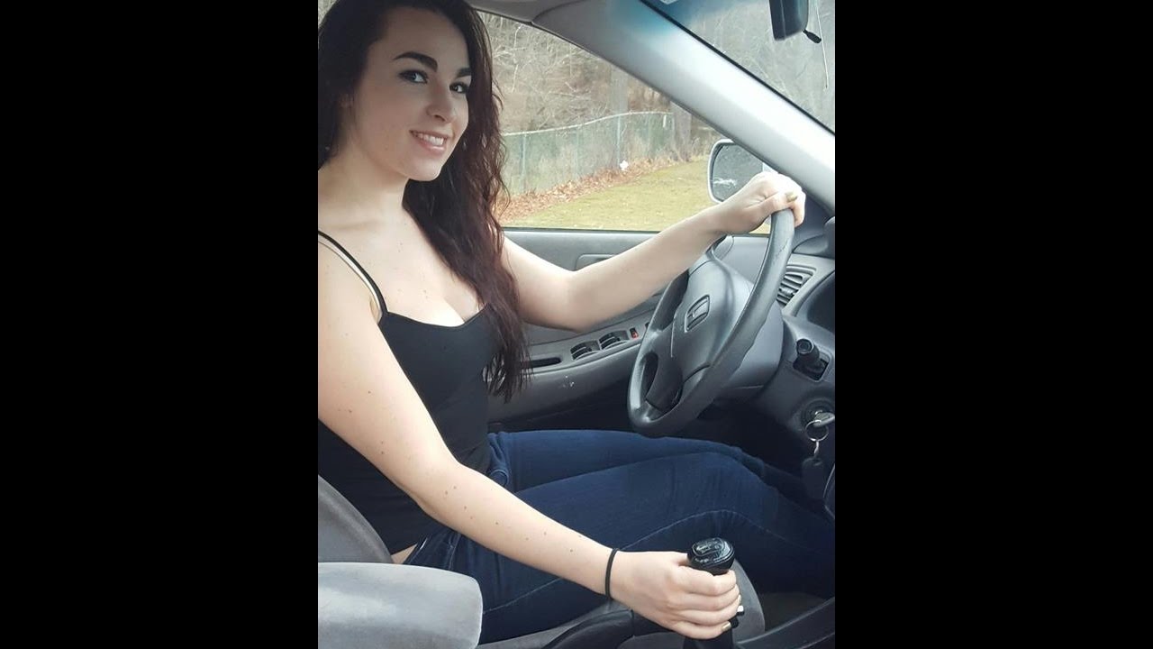 How to drive a manual stick shift: barefoot tutorial from a girl