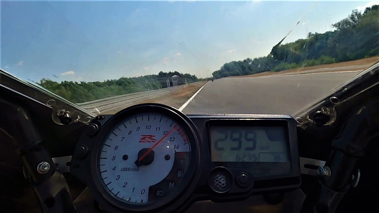 Tor poznań SUZUKI GSXR 1000 K3 czas 1:41,0s