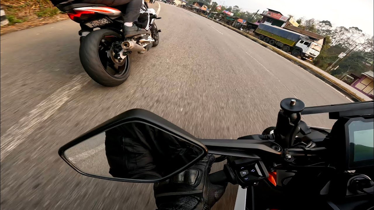 Duke 250 & Duke 390 ⚡ chasing aprilia 457 🔥