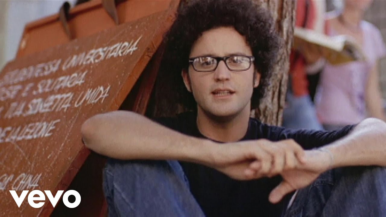 Simone Cristicchi - Studentessa Universitaria (Videoclip)