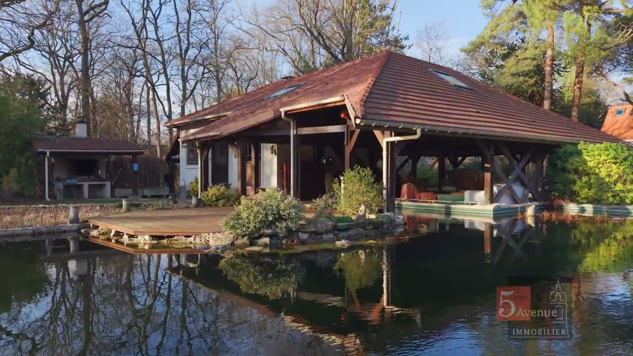 Maison des années 30 avec piscine naturelle à vendre à Lamorlaye le Lys #5emeavenueimmobilier