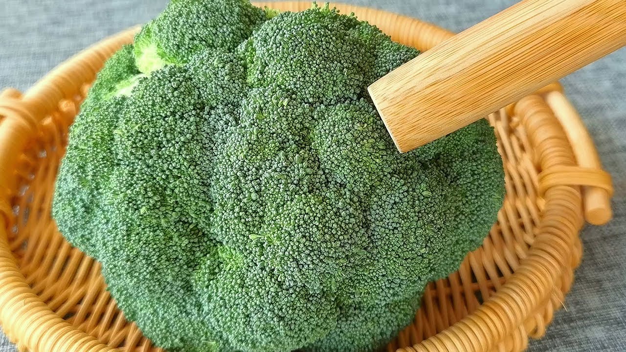 Используя этот метод для приготовления брокколи, брокколи вкусная, и питание не будет потеряно.