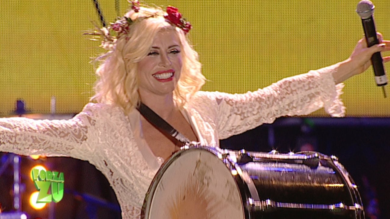 Loredana - Trandafir de la Moldova (Live la Forza ZU 2015)