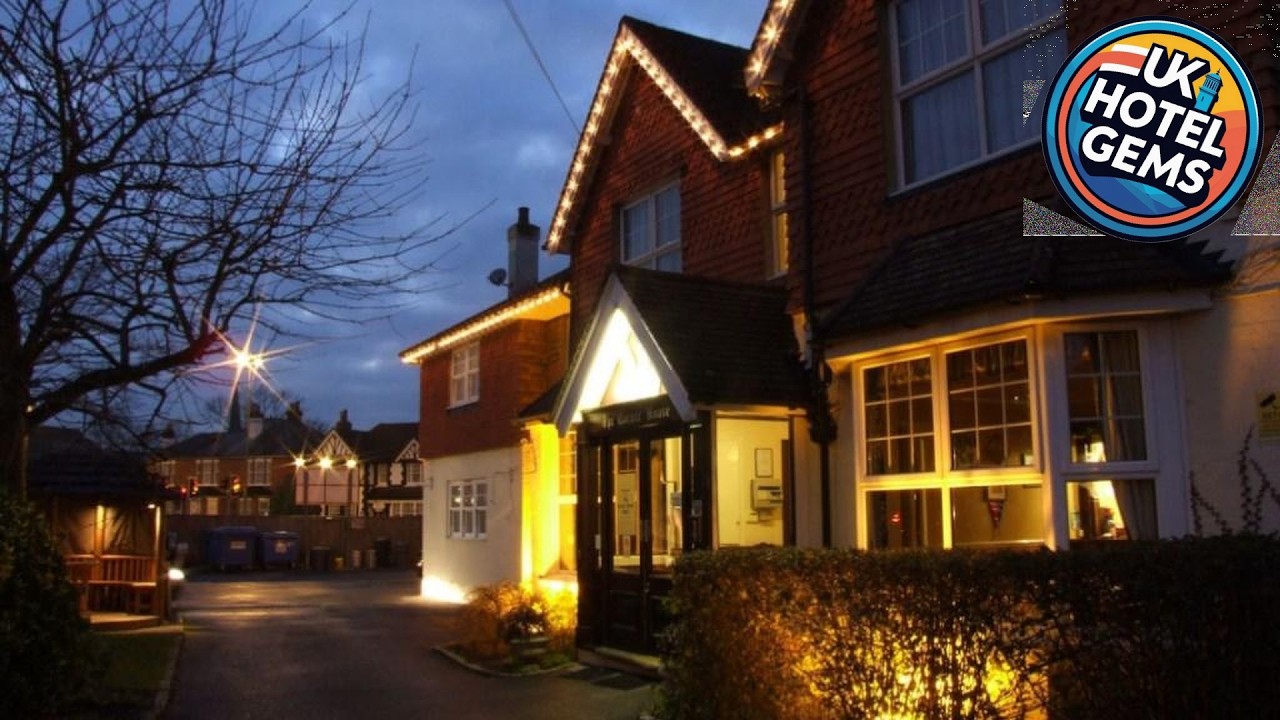 Corner House Gatwick | London, United Kingdom | Hotel Review ⭐
