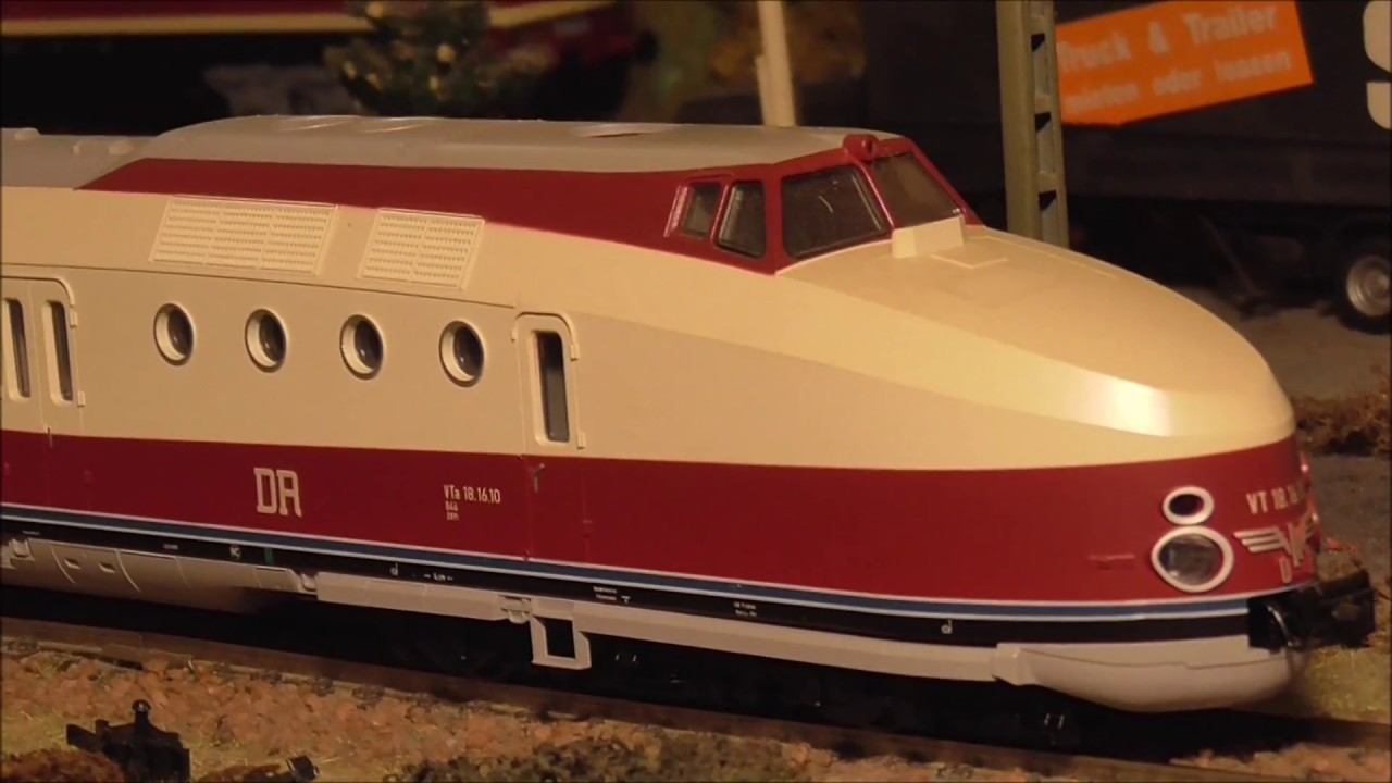 Deutsche Reichsbahn  DR   VT 18.16  auf Harrys Kellerbahn