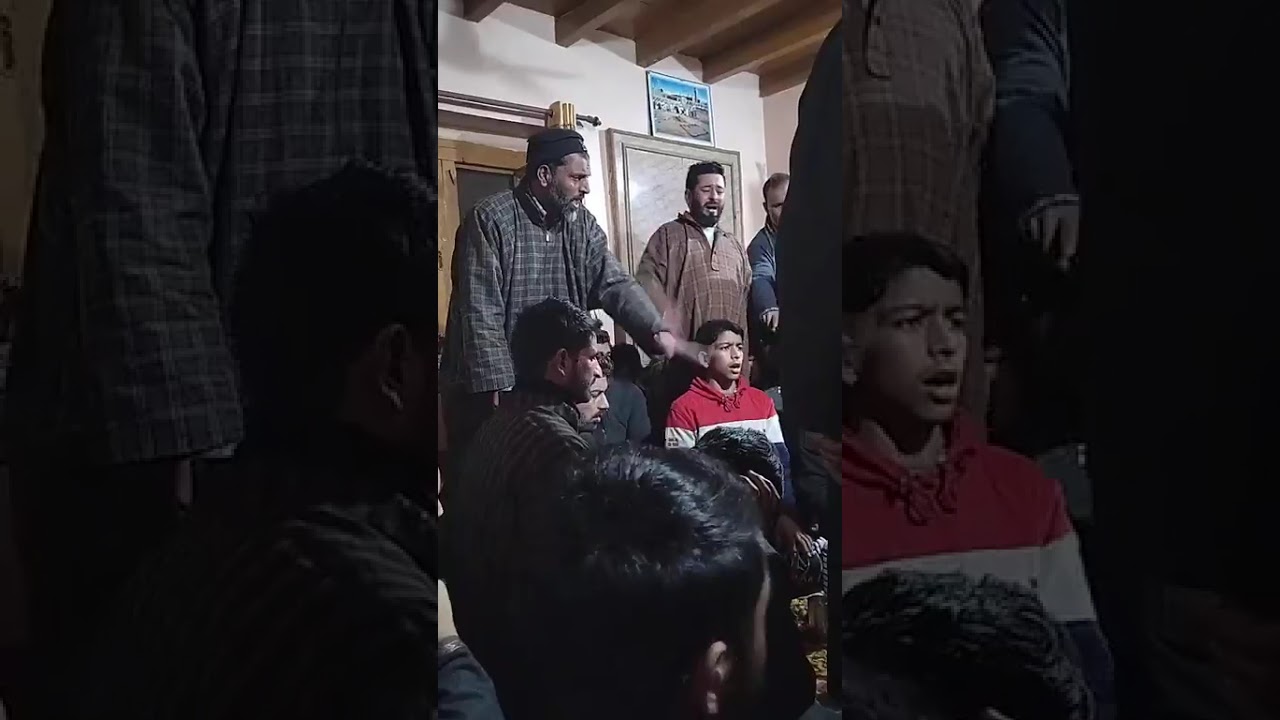 Kashmiri marsiya Zakir Shabir Hussain. 