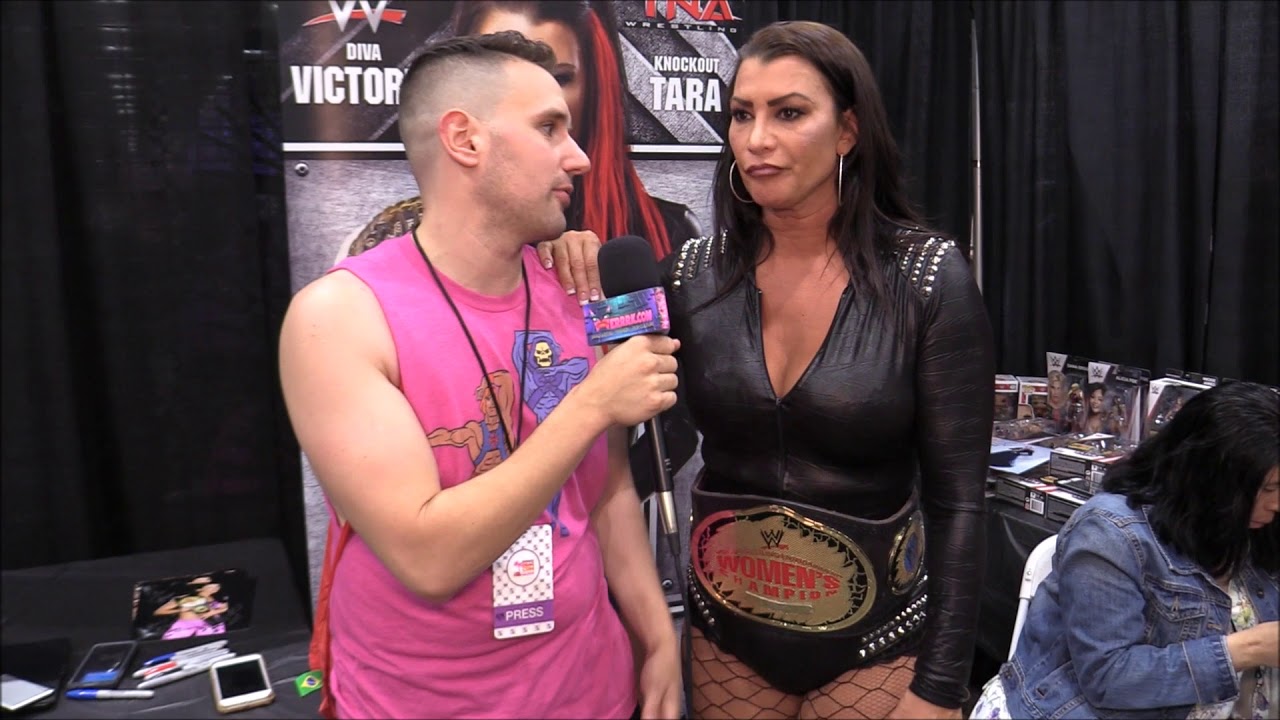 WRESTLING STAR LISA MARIE aka VICTORIA INTERVIEW: WERRRK com's COVERAGE OF RUPAUL'S DRAGCON 2018