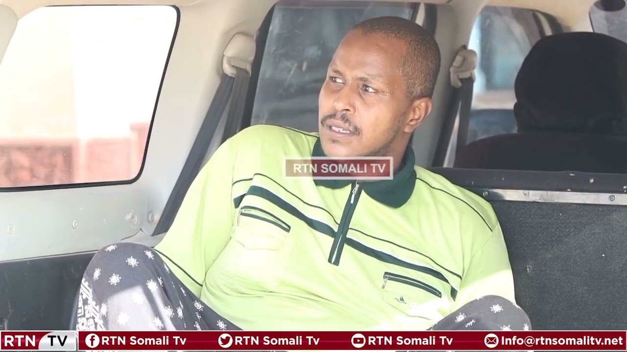 Halka ka daawo qabkii Ninkii hooyadiis dilay lagu toogtay Magalada Kismayo