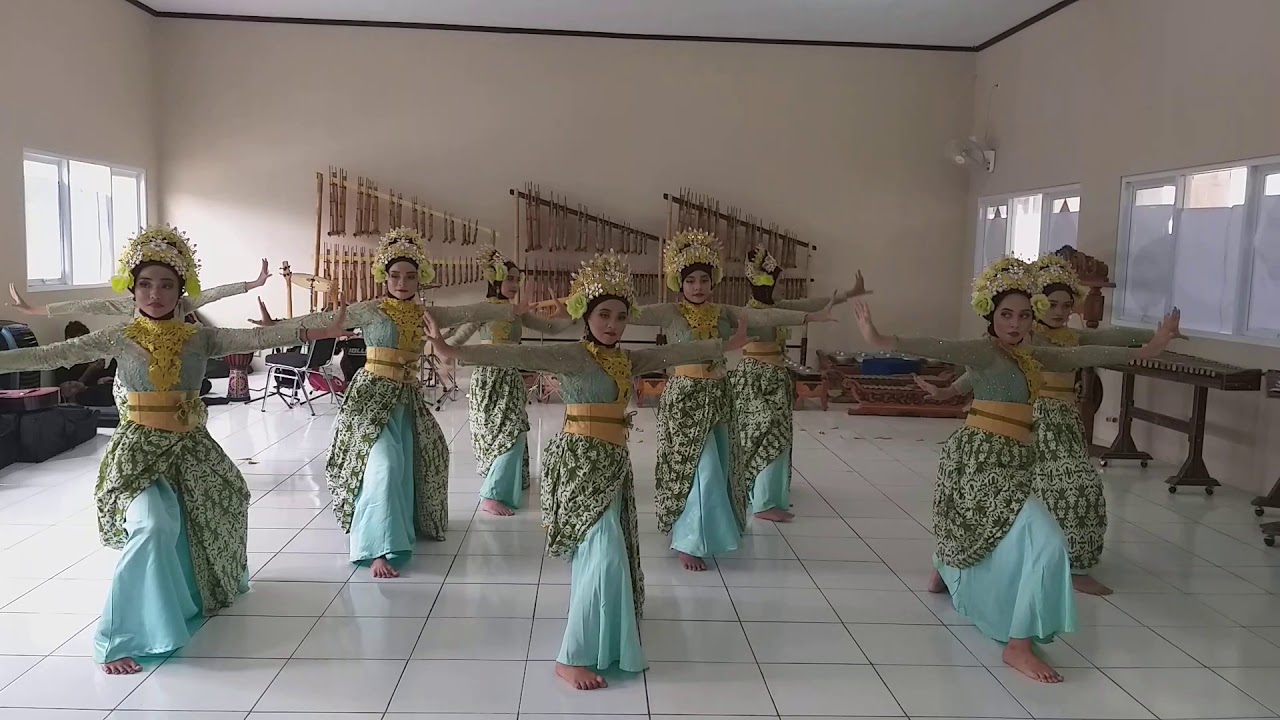 TARI SERIBU TANGAN,RATOE JAROEH DAN SUGRIWA SUBALI SMKN 1 CIAMIS
