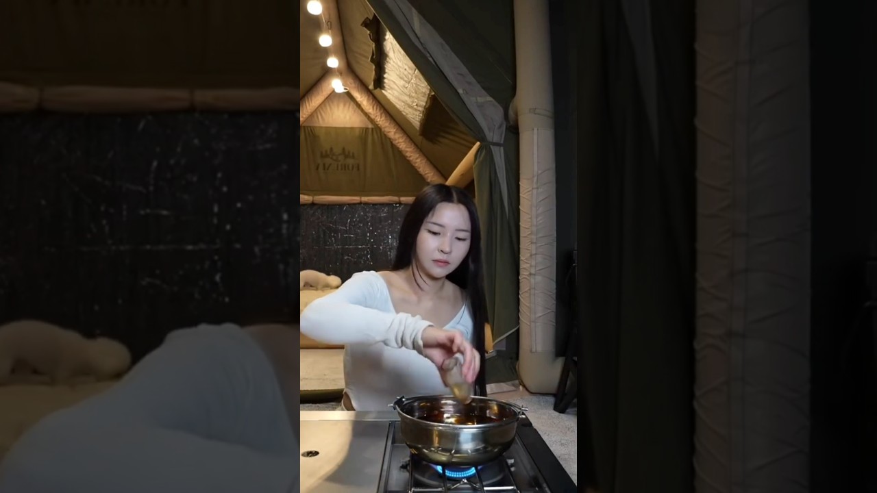 New camping and video girl survival camping 