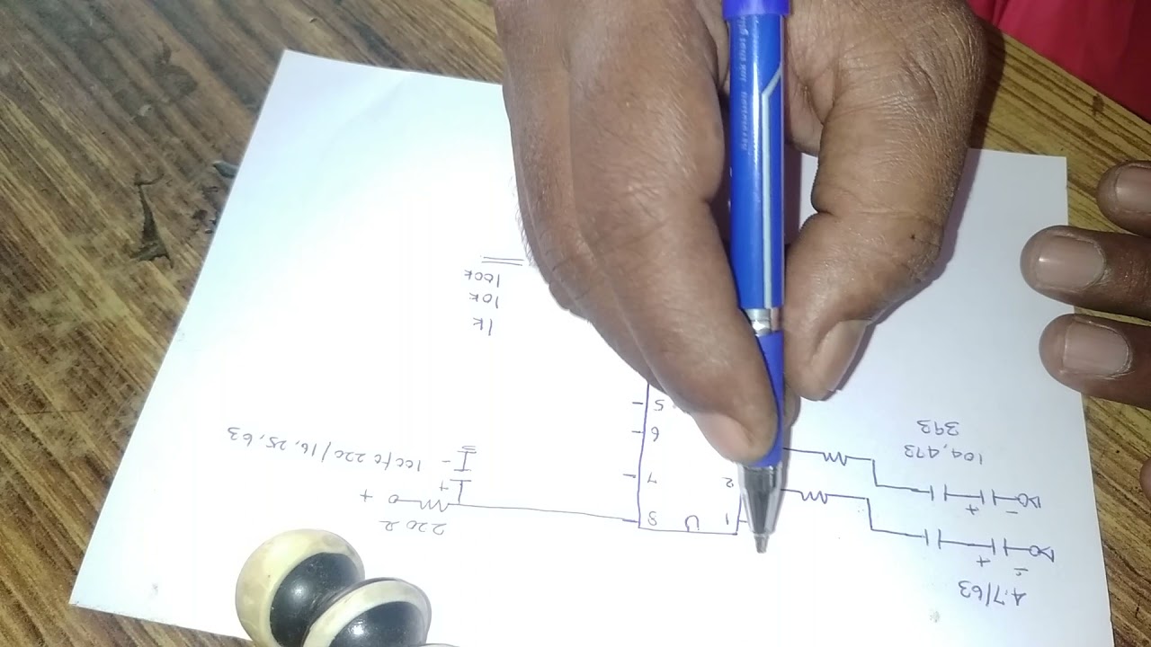 surround circuit single supply