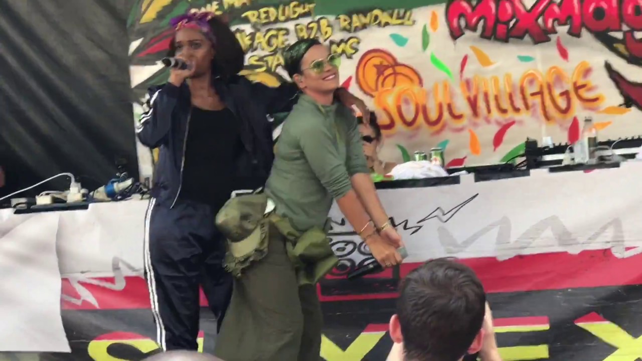 Lily Allen - Who (Feat. Lady Chann) [Live]