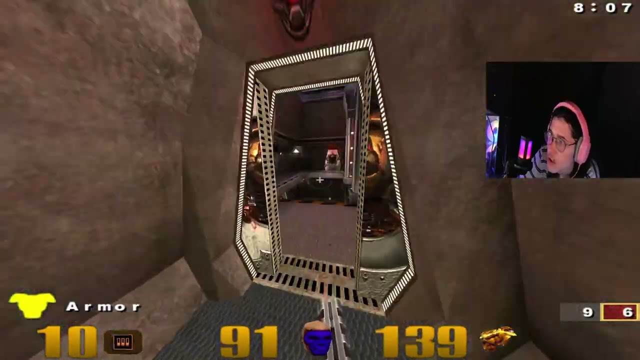 Quake 3 настольгируем на pro-q3dm6 и pro tourney4 против кошмарных ботов ночью