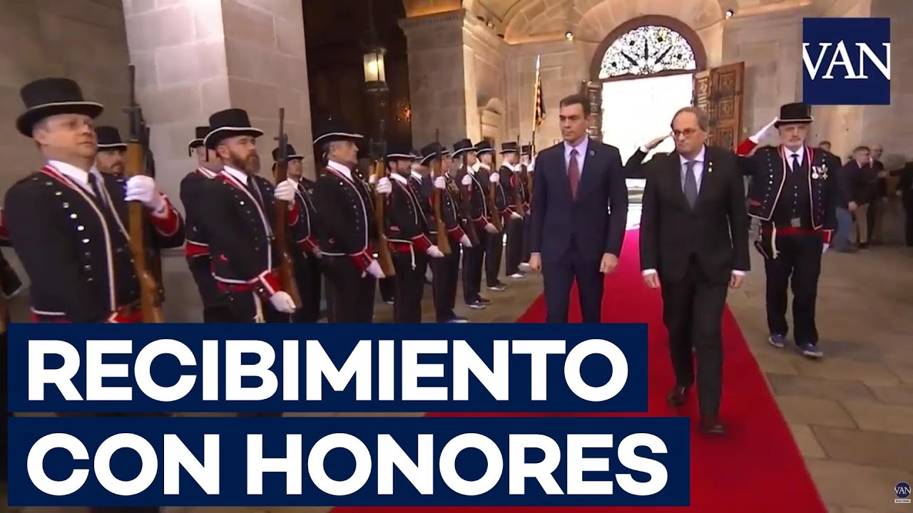 Torra recibe a Sánchez con honores en el Palau de la Generalitat