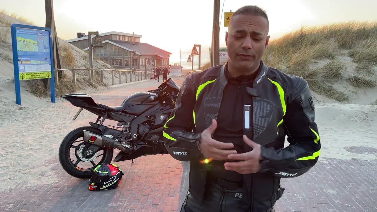 Wat zijn de voor- en nadelen van leren motorbroeken? 🤔 Einde is hilarisch! Check it out? RESTYLE!🔥