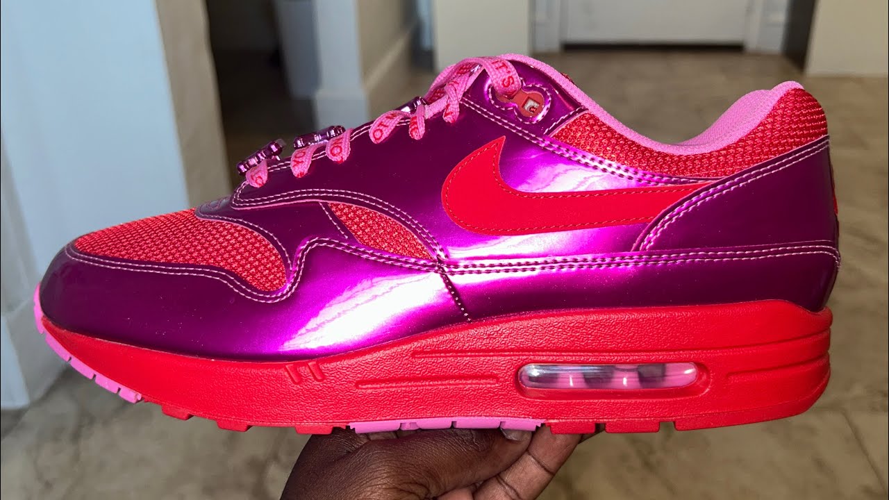 Nike Air Max 1 premium Valentine’s Day pink