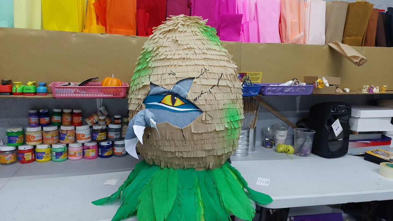 PIÑATA DE HUEVO DE DINOSAURIO/EDREI_POP