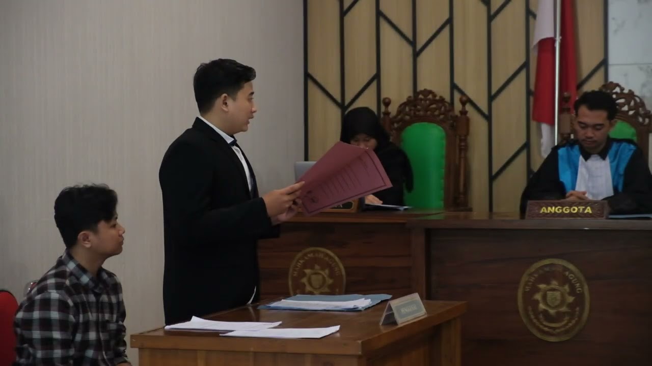 Moot Court - Praktik Peradilan Tata Usaha Negara Kelas D - Kelompok 3
