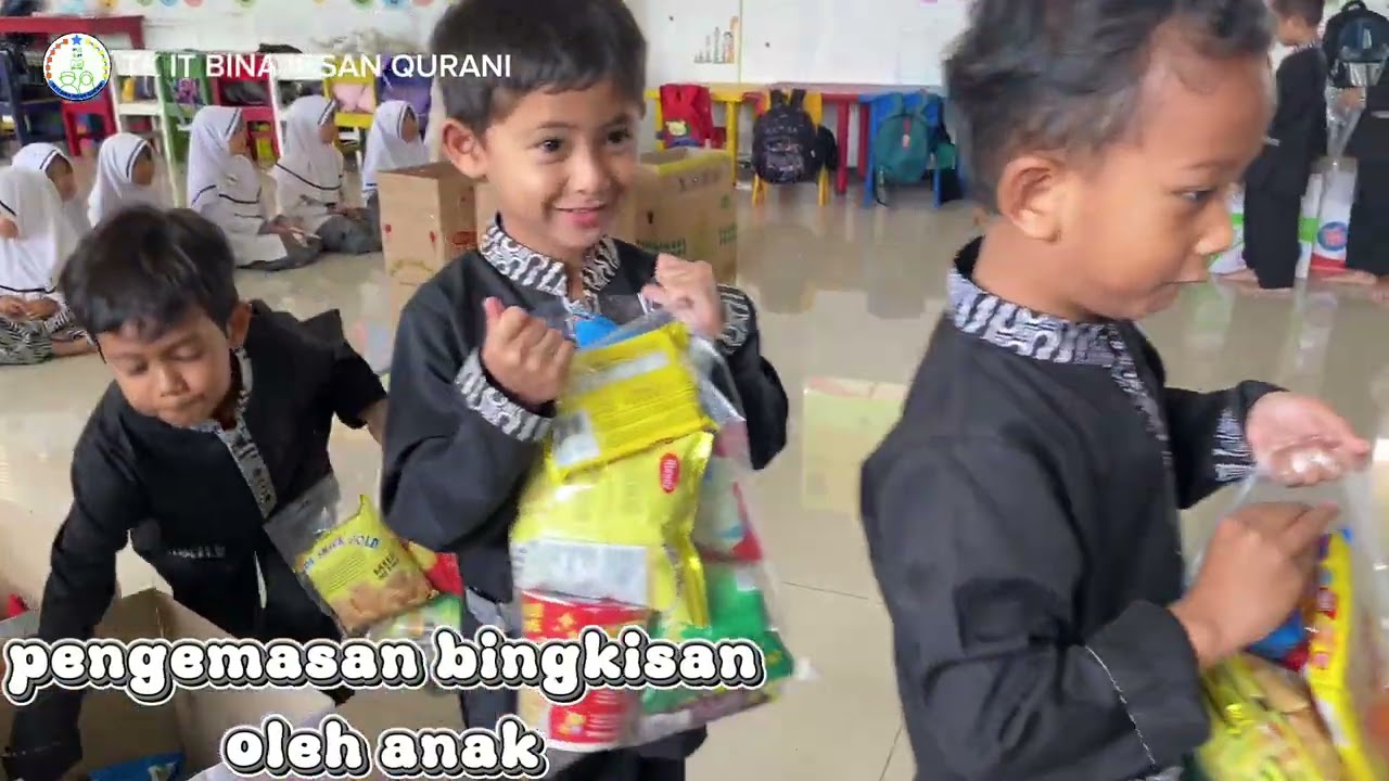 Sharing Happiness In Ramadhan