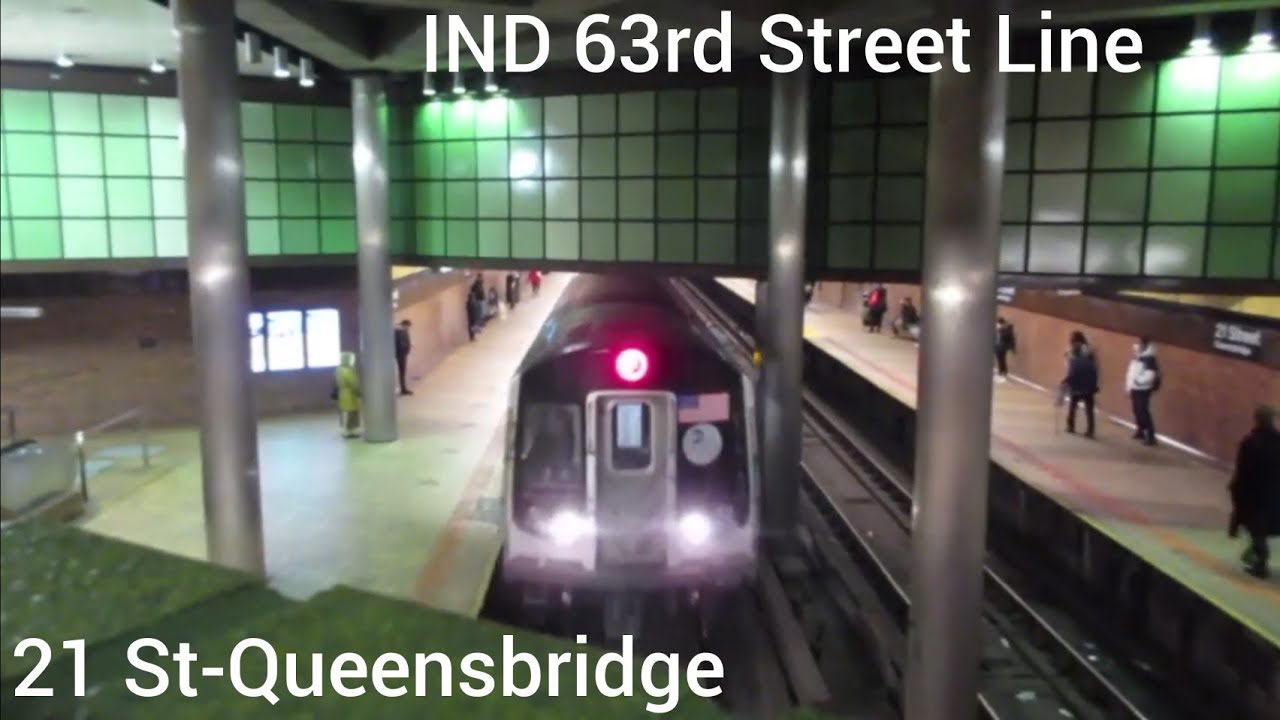 An Outbound Train At 21 St-Queensbridge