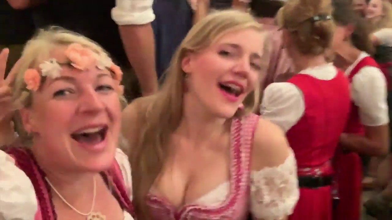 HERBSTFEST ROSENHEIM 2019 / Wiesn 2019 / Bierzelt / Dirndl / Lederhosen / Tracht / Saufen ;)