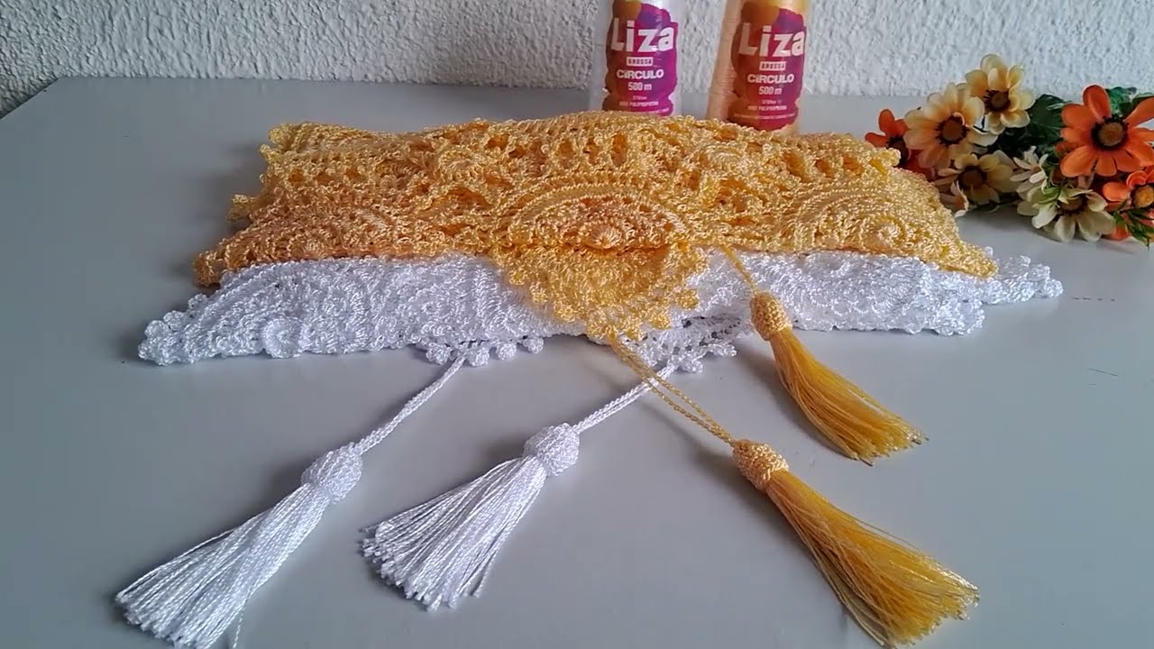 Trilho de mesa com fio de polipropileno em um tamanho maior.