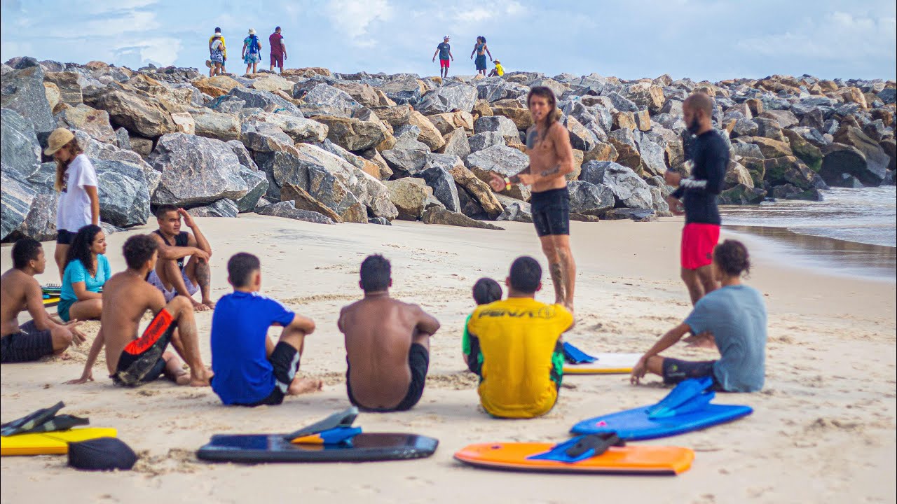PRIMEIRO AULÃO da nossa ESCOLINHA DE BODYBOARDING DO ICARAÍ   | Aulas de Bodyboarding