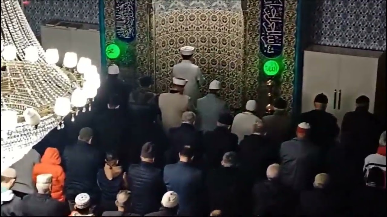 BURSADA KABEYE GÖTÜREN SES SUDEYS KIRAATİYLE SABAH NAMAZI -  ÖMER AKPINAR - 04:50 SANİYE DİKKAT