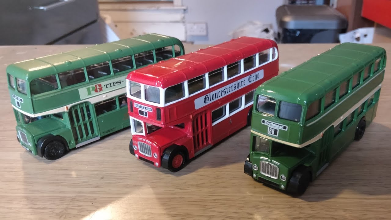 Model review; EFE Bristol FLF Lodekka, with and without Cave-Browe-Cave heaters! Bristol/Cheltenham