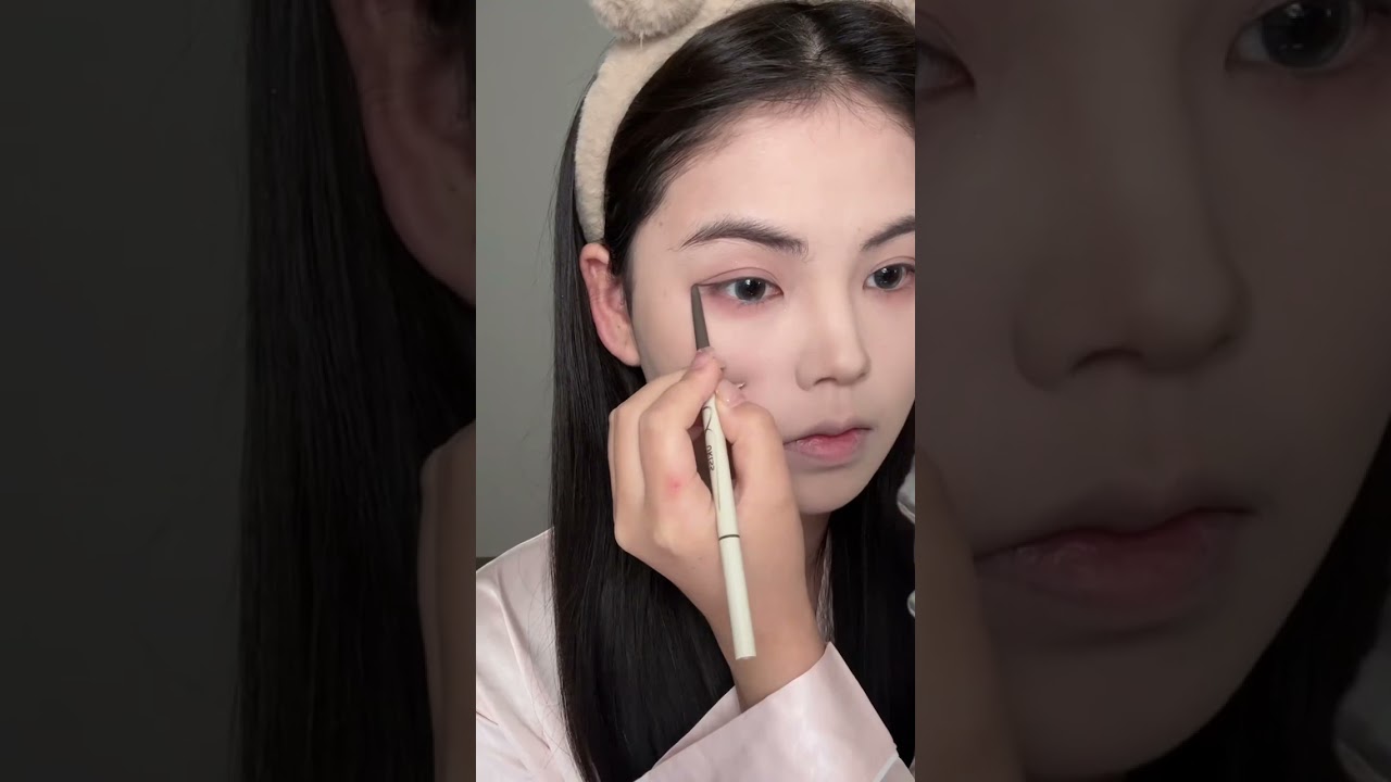 Learn Ice-Cool Makeup Artistry! 💄✨ MakeupTutorial Skincare