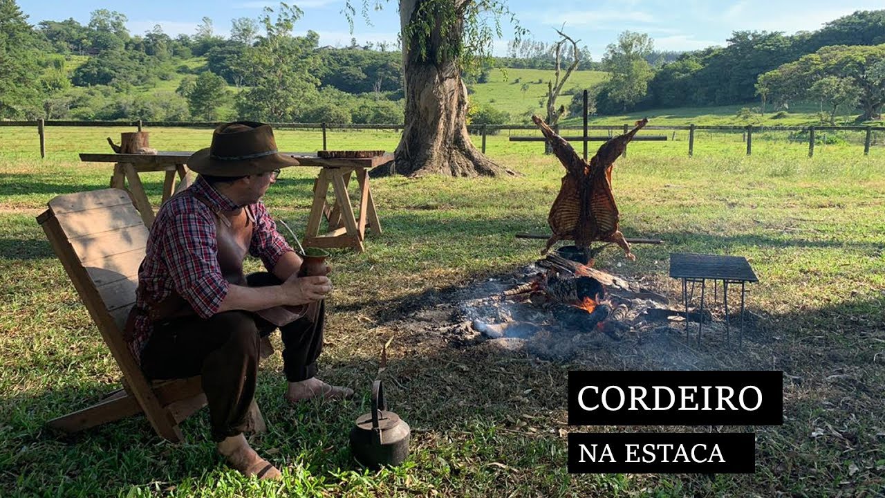 CORDEIRO NA ESTACA